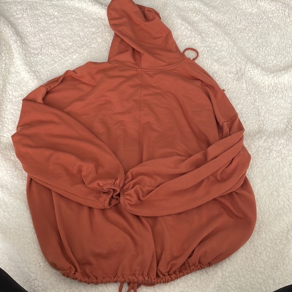 Pullover sweatshirt - Picture 2 of 2